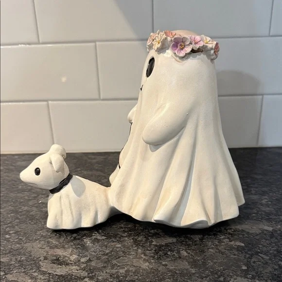 Ghost and Dog Ceramic Figurine with Flower Crown - Picture 3 of 3
